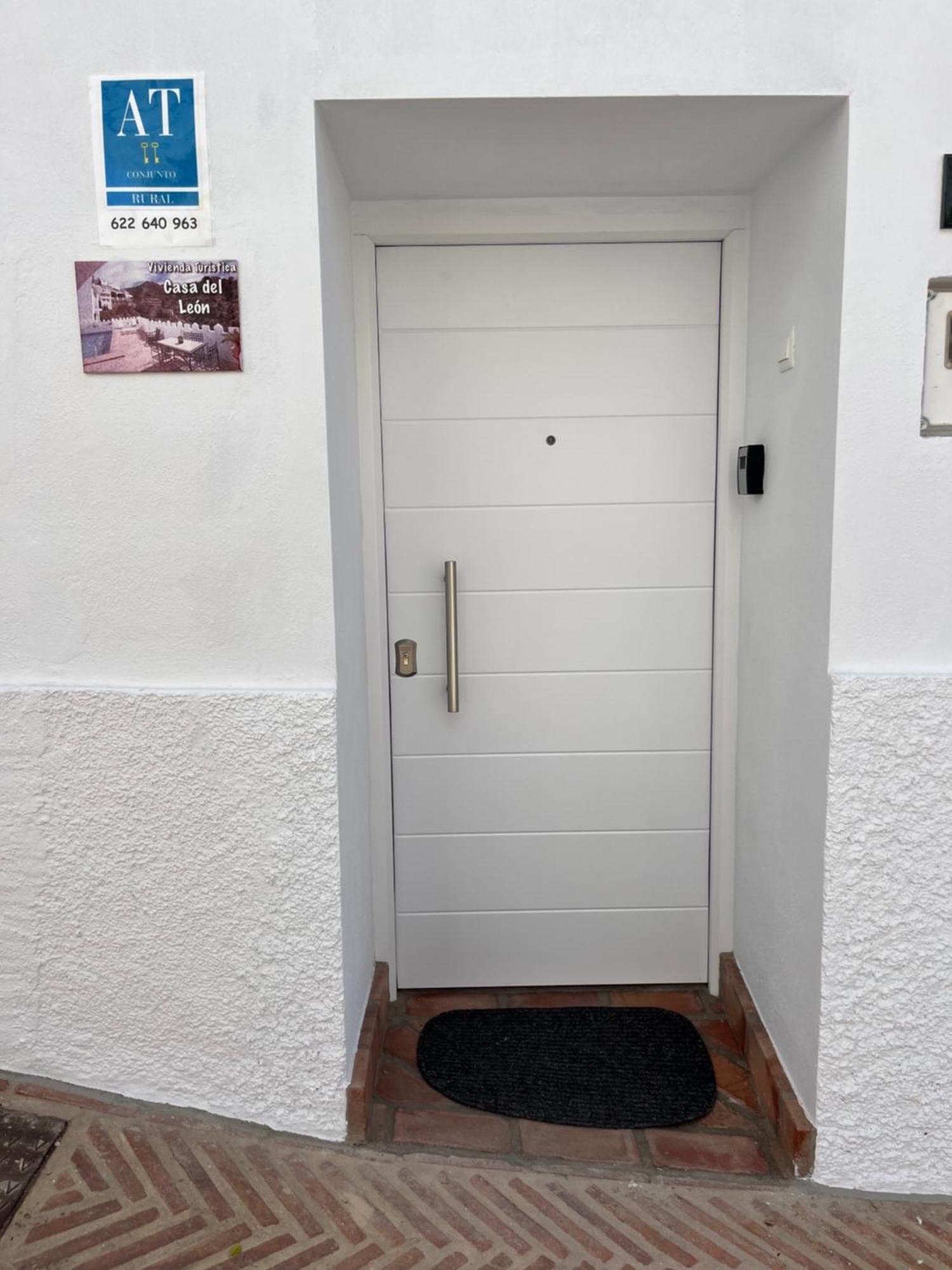 הוילה איסטן Casa Del Leon מראה חיצוני תמונה